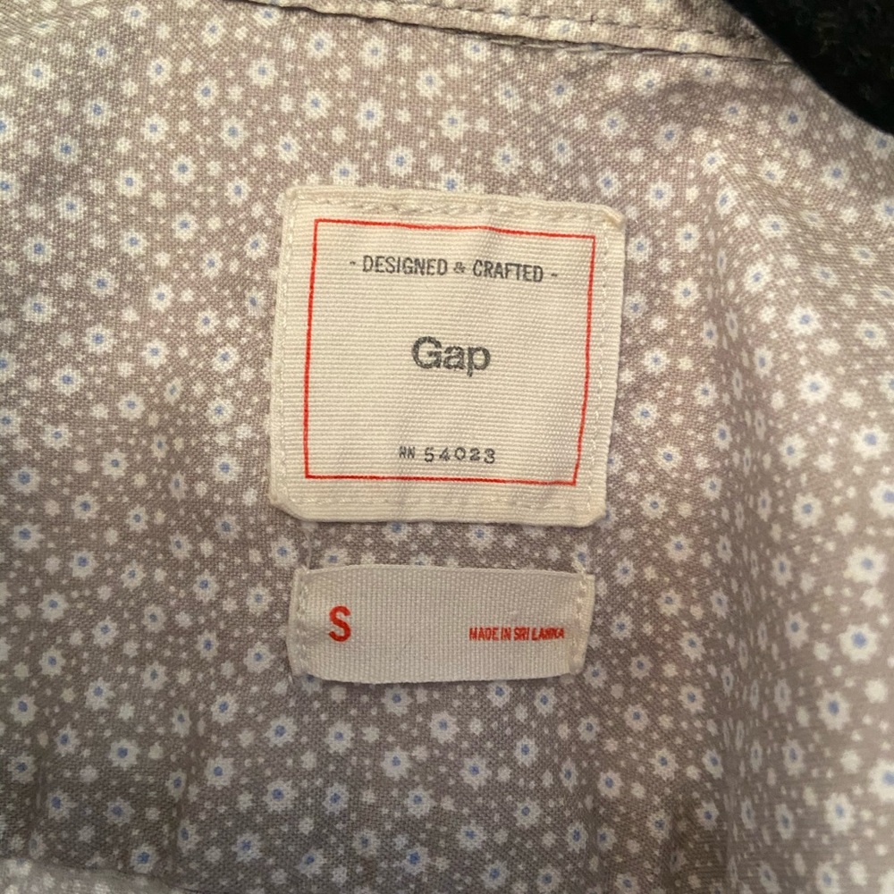 Geo print button down - Picture 2 of 3